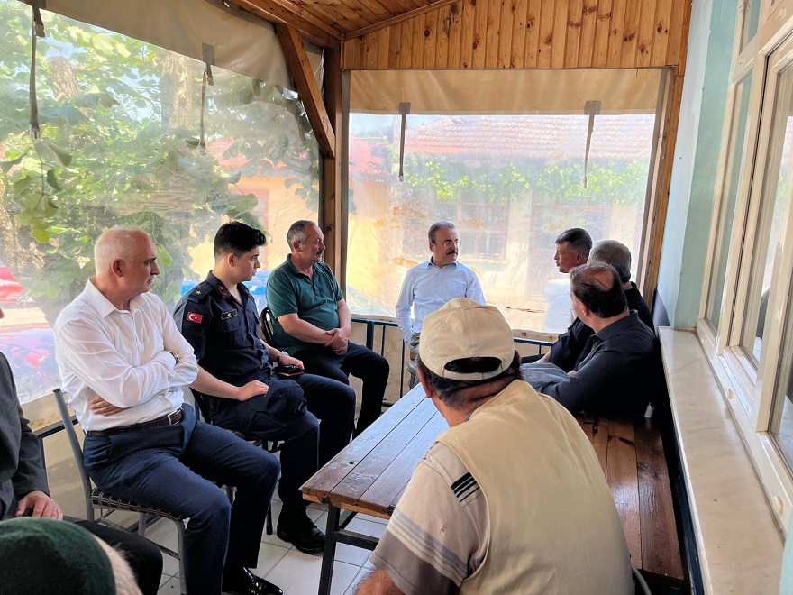 KAYMAKAMIMIZ SAYIN KEMAL İNAN ÇAMDİBİ MAHALLESİNİ ZİYARET ETTİ.